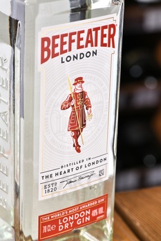 Beefeater London Dry - джин Бифитер Лондон Драй 0.7 л