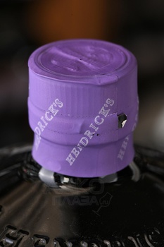 Hendrick’s Grand Cabaret - джин Хендрикс Гран Кабарэ 0.7 л