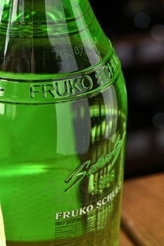 Fruko Schulz Green Apple - ликер Шульц Зеленое Яблоко 0.7 л