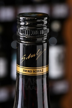 Fruko Schulz Creme de Cassis - ликер Фруко Шульц Крем де Кассис 0.7 л