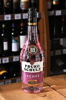 Fruko Schulz Lychee - ликер Фруко Шульц Личи 0.7 л