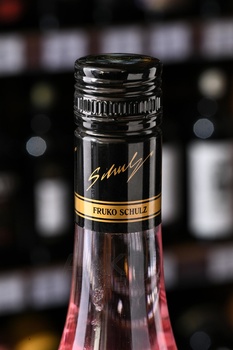 Fruko Schulz Lychee - ликер Фруко Шульц Личи 0.7 л