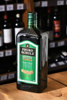 Fruko Shulz Bitter - настойка горькая Фруко Шульц Биттер 0.7 л