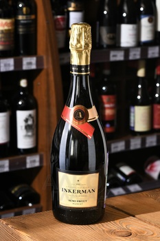 Вино игристое Инкерман Мускат 0.75 л