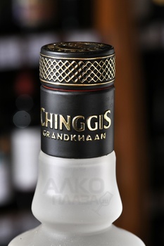 Chinggis Grandkhaan White - водка Чингис Грандхан Уайт 0.5 л