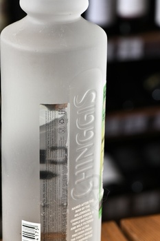 Chinggis Grandkhaan White - водка Чингис Грандхан Уайт 0.5 л