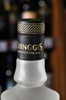 Chinggis Grandkhaan White - водка Чингис Грандхан Уайт 0.75 л