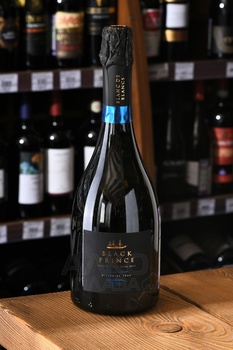 Вино игристое коллекционное Чёрный принц Золотая Балка 2018 год 0.75 л белое экстра брют