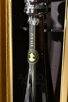 Tequila Don Julio 1942 - текила Дон Хулио 1942 0.7 л