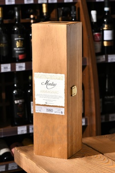 Monluc Armagnac 1980 - арманьяк Монлюк 1980 года 0.7 л