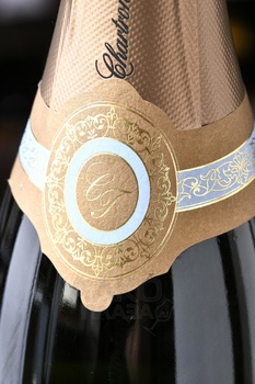 Chartron et Trebuchet Cremant de Bourgogne Chardonnay - вино игристое Шартрон э Требюше Креман де Бургонь Шардоне 0.75 л белое брют
