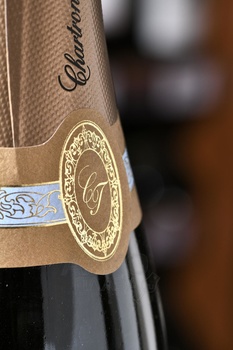 Chartron et Trebuchet Cremant de Bourgogne Chardonnay - вино игристое Шартрон э Требюше Креман де Бургонь Шардоне 0.75 л белое брют