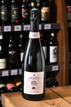 Limoux Methode Ancestrale Antech Le Mauzac L’Ancestrale - вино игристое Лиму Метод Ансестраль Антеш Ле Мозак Л’Ансестраль 0.75 л белое сладкое
