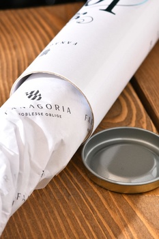 Fanagoria Ice Wine Riesling - вино Фанагория Ледяное Вино Рислинг 0.375 л белое сладкое в тубе