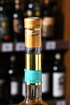 Muscat VELVET SEASON - вино Мускат Вельвет 0.5 л белое сладкое