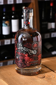 El Libertad Flavor of Freedom Sherry Spiced 8 Years Old - ром Эль Либертад 8 лет Аромат Свободы Пряный Шерри 0.7 л