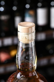 Distillerie Bouju L’Insolit - дистиллят Дистиллери Бужу Л’Инсолит 0.7 л