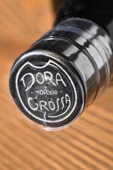 Doragrossa Chinotto - ликер Дорагросса Чинотто 0.7 л