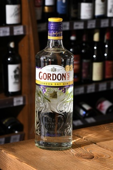 Gordon’s London Dry Gin - джин Гордонс Лондон Драй 0.7 л сухой