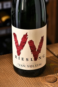 Riesling VV Van Volxem - вино Рислинг ВВ Ван Вольксем 0.75 л белое полусухое
