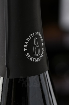 Barth Riesling - вино игристое Барт Рислинг 0.75 л белое экстра брют