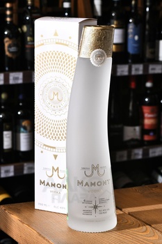 Mamont - водка Мамонт 0.7 л в подарочной упаковке
