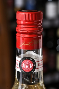 Buton Maraschino - ликер Бутон Мараскино 0.7 л