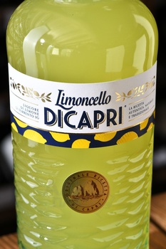 Limoncello di Capri - ликер Ди Капри Лимончелло 0.7 л