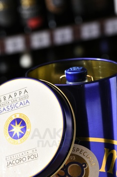 Distillerie Poli Grappa di Sassicaia - граппа Ди Болгери Сассикай 0.5 л
