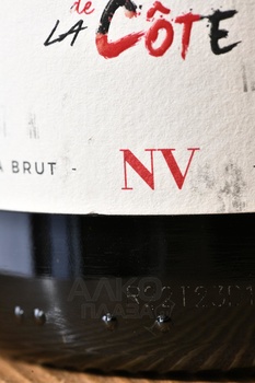 Brocard Pierre Saignee de la Cote Extra brut Champagne - шампанское Шампань Брокар Пьер Сэне де ля Кот Экстра 0.75 л розовое экстра брют