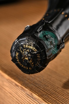 Champagne Franck Pascal Quinte Essence - шампанское Шампань Франк Паскаль КинтЭссанс 0.75 л 2010 год белое экстра брют