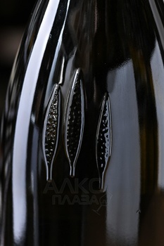 Kurtatsch Brenntal Gewurztraminer Riserva Alto-Adige - вино Брентал Гевюрцтраминер Ризерва Альто Адидже 2019 год 0.75 л белое полусухое