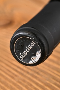 Kellerei Bozen Puntscheit Kerner - вино Келлерай Бозен Пунтшайт Кернер 0.75 л белое сухое