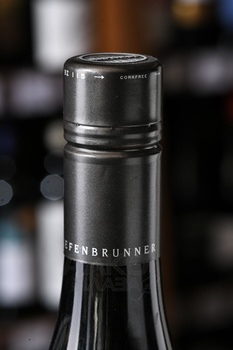 Tiefenbrunner Turmhof Chardonnay - вино Тифенбруннер Турмхоф Шардонне 0.75 л белое сухое