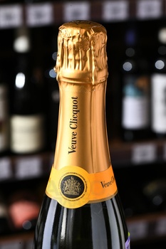 Veuve Clicquot Ponsardin - шампанское Вдова Клико Понсардин 0.375 л белое брют