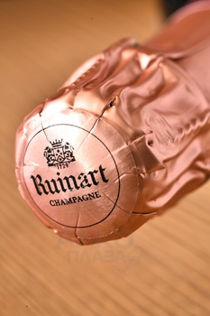 Champagne Ruinart Rose - шампанское Рюинар Розе 0.375 л