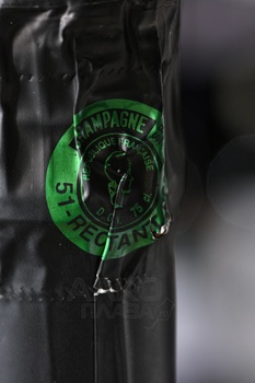 Champagne Henriet-Bazin Cuvee Hypolite Blanc De Blancs Premier Cru - шампанское Шампань Энриет Базан Куве Иполит Премьер Крю Блан де Блан 0.75 л белое экстра брют