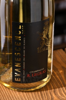 Champagne Evanescence Grand Cru Blanc de Blancs - шампанское Шампань Эванессанс Гран Крю Блан де Блан 2015 год 0.75 л белое экстра брют