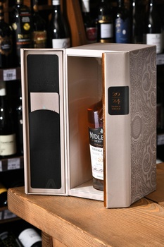 Виски Мидлтон Вери Рар Винтаж Релиз 2024 год 0.7 л в п/у