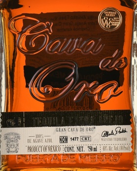 Gran Cava De Oro Extra Anejo - текила Гран Кава Де Оро Экстра Аньехо 0.75 л