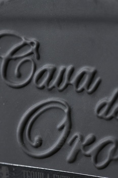 Gran Cava De Oro Extra Anejo Black - текила Гран Кава Де Оро Экстра Аньехо 0.75 л