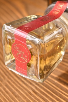 Gran Cava De Oro Anejo - текила Гран Кава Де Оро Аньехо 0.75 л