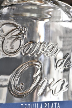 Gran Cava De Oro Plata - текила Гран Кава Де Оро Плата 0.75 л