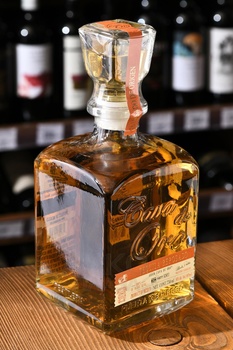 Gran Cava De Oro Reposado - текила Гран Кава Де Оро Репосадо 0.75 л