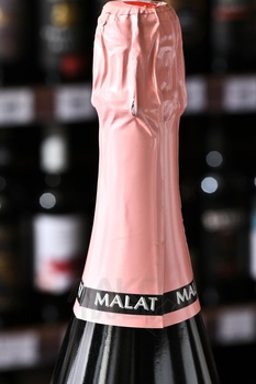 Malat Brut Rose Reserve - вино игристое Малат Брют Розе Резерв 2016 год 0.75 л розовое экстра брют