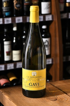 Castellari Bergaglio Gavi - вино Кастеллари Бергальо Гави 0.75 л белое сухое