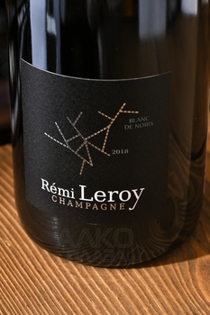 Champagne Remi Leroy Millesime Blanc de Noirs Brut Natur - шампанское Шампань Реми Леруа Миллезим Блан де Нуар Брют Натюр 0.75 л белое экстра брют