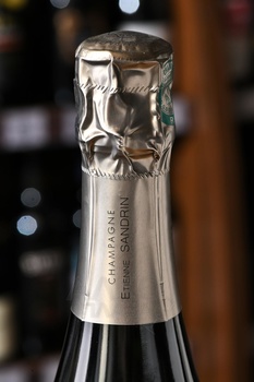 Etienne Sandrin A Travers Celles Champagne AOC - шампанское Шампань Этьен Сандран А Травер Селье АОС 0.75 л белое экстра брют