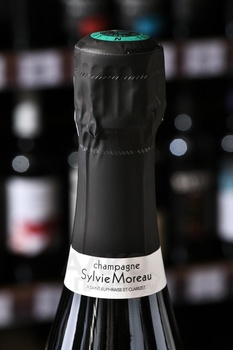 Champagne Sylvie Moreau Racines - шампанское Шампань Сильви Моро Расин 2018 год 0.75 л белое брют