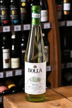 Bolla Soave Classico DOC - вино Болла Соаве Классико 0.75 л белое сухое